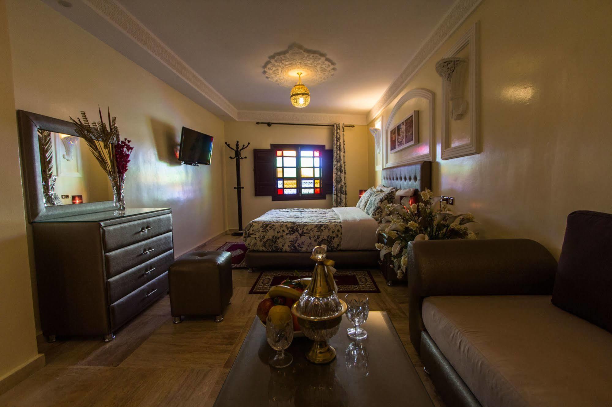 Hotel Blue Sky Fez Buitenkant foto